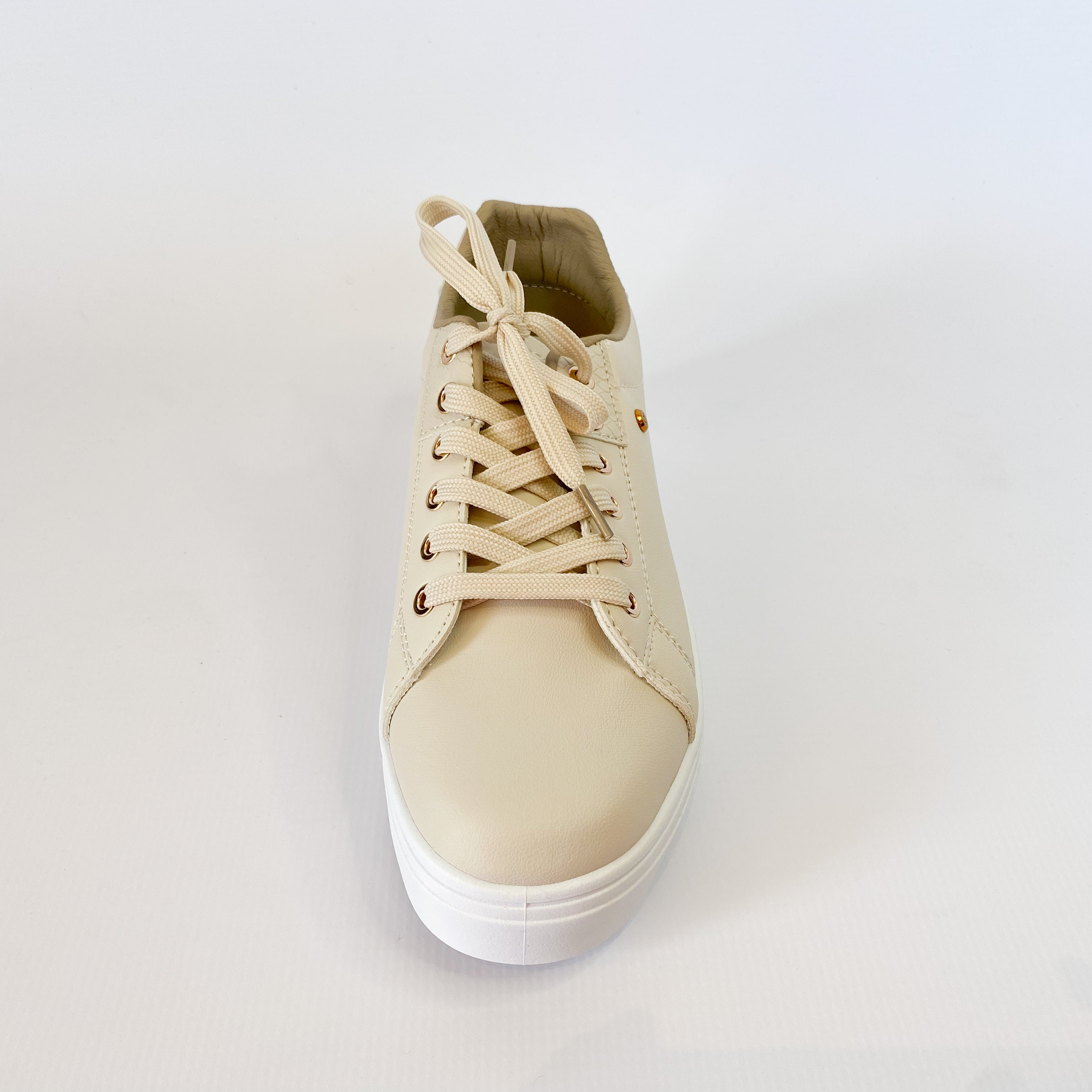 KG beige sneaker