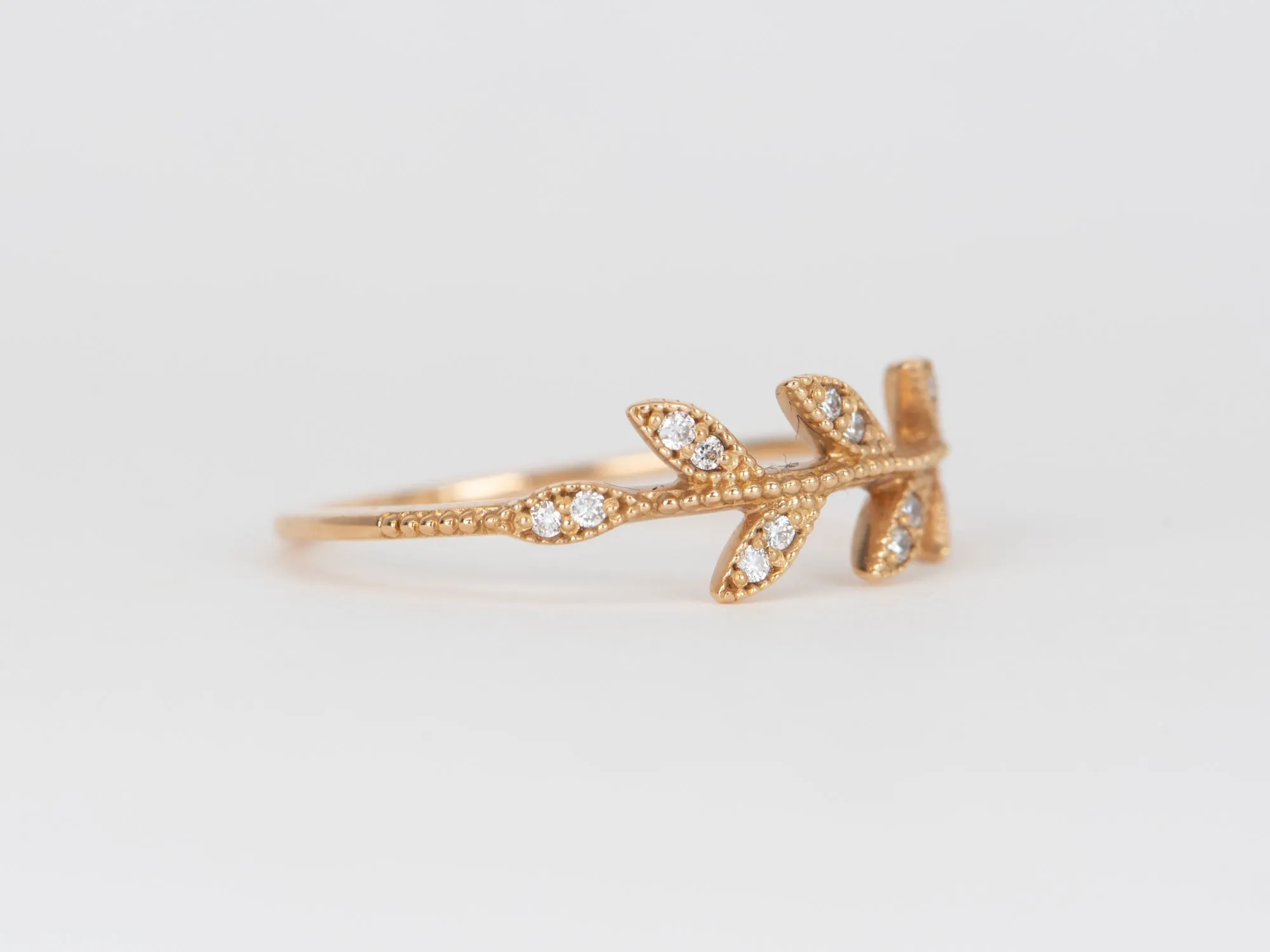 Nature-Inspired Leaf Ring with Diamonds 18K Rose Gold T043