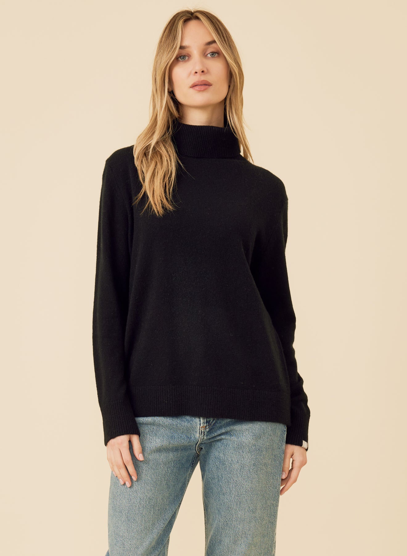 One Grey Day Sloane Cashmere Turtleneck | Black