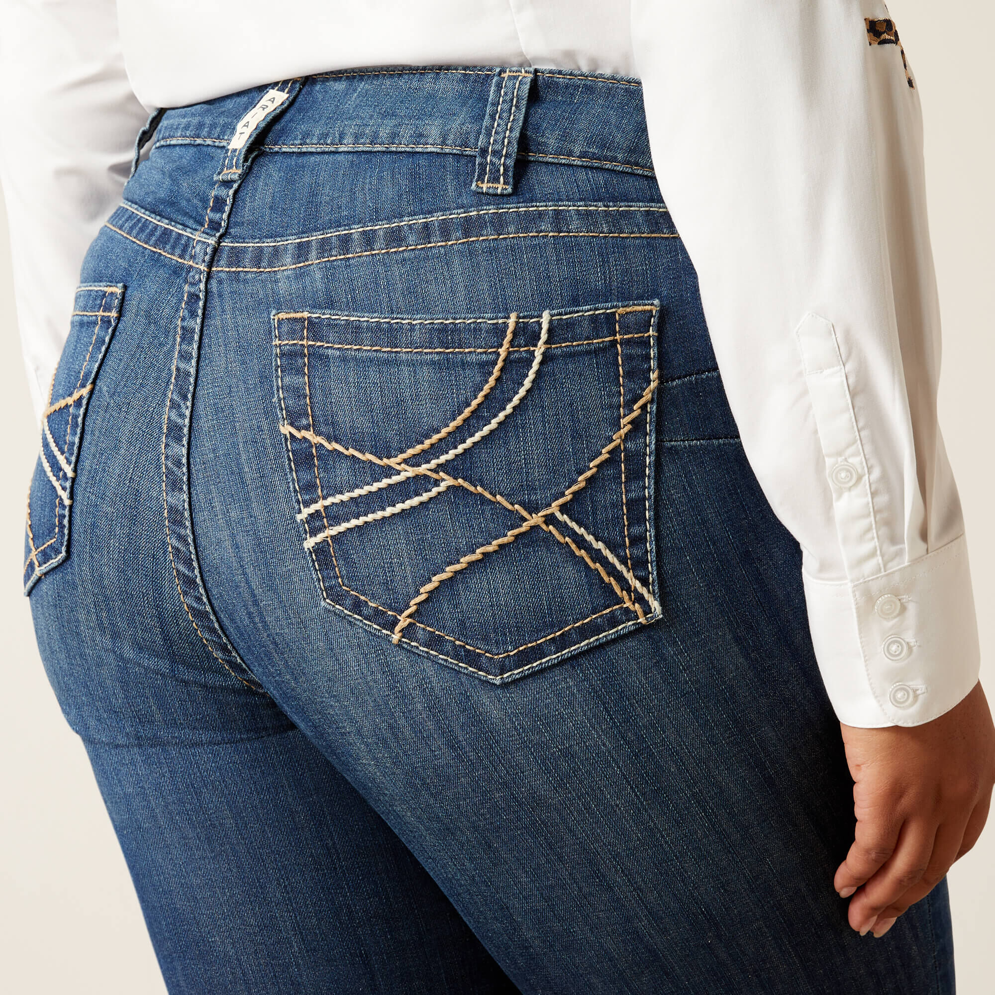 R.E.A.L. Mid Rise Everlee Straight Jean