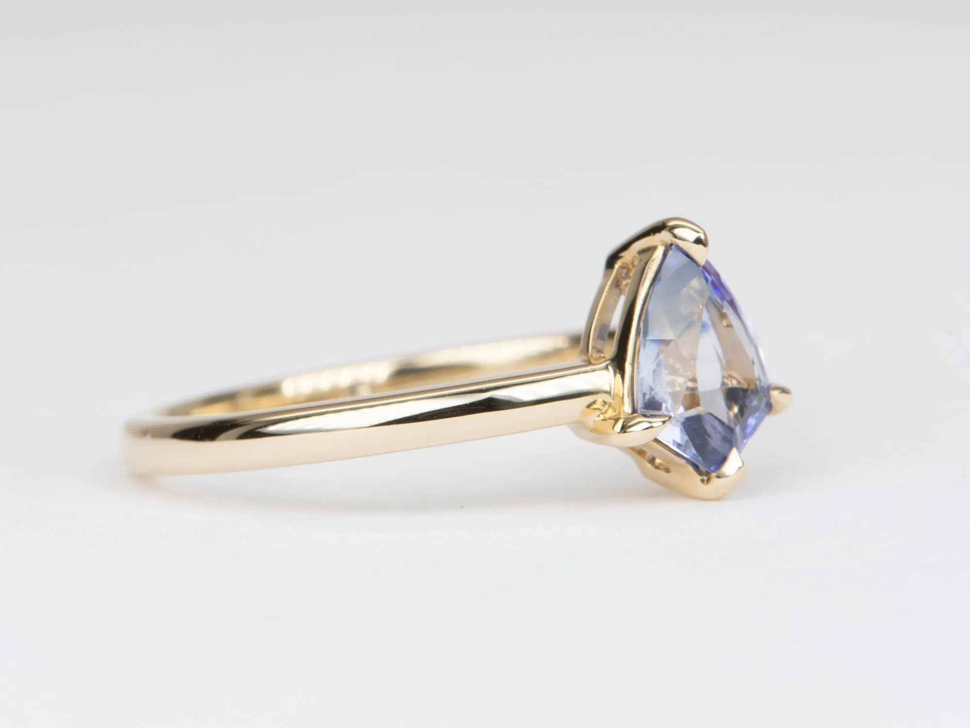 Shield Shape Unique Bi-Color Sapphire Ring 14K Gold R6558